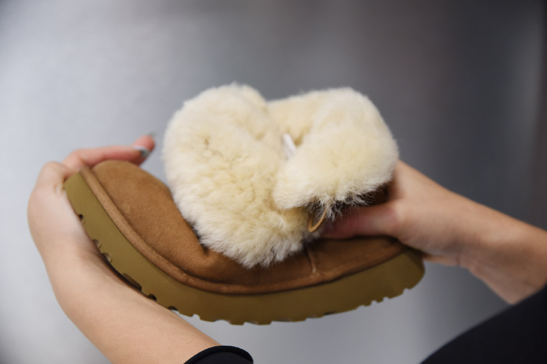 oryginalne buty UGG podeszwa