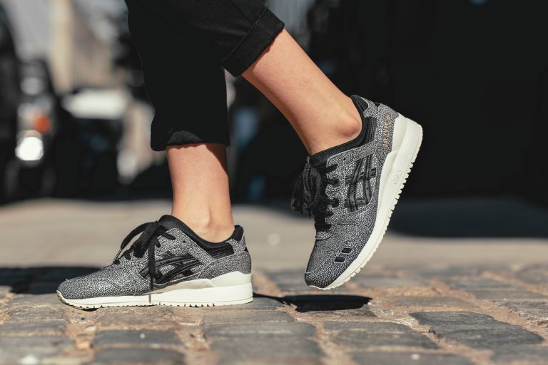 Buty Asics GEL-LYTE III HL7E5-9090 już wkrótce w naszych sklepach!