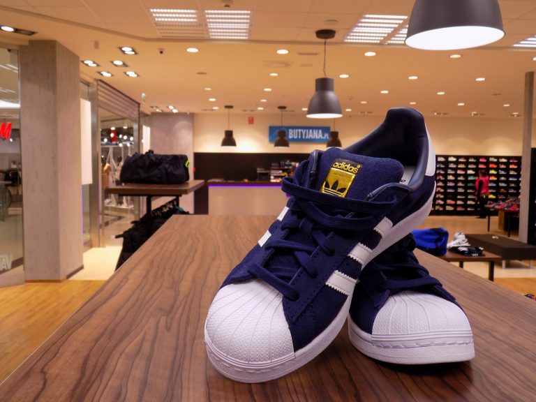 Buty adidas Superstar J F37135 – kolekcja Originals