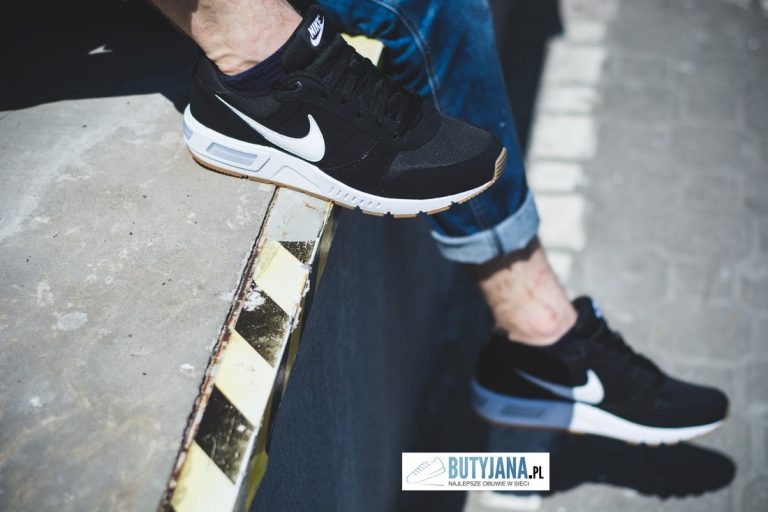 Nike Nightgazer 644402-006 Black / White