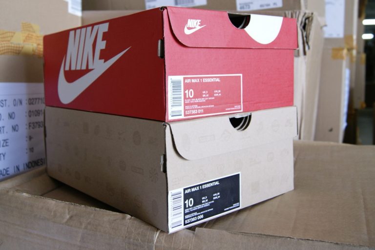 Jak wygląda oryginalne pudełko i etykieta butów Nike Air Max 1?