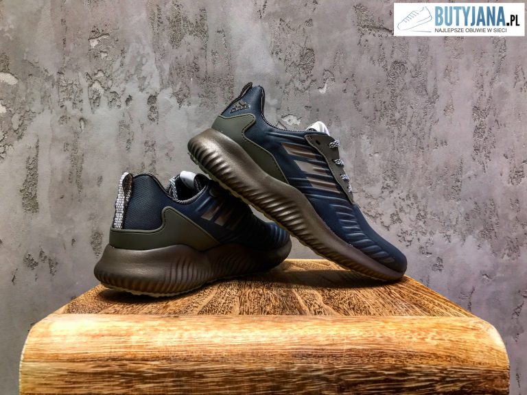 Buty sportowe Adidas – wielka wyprzedaż!