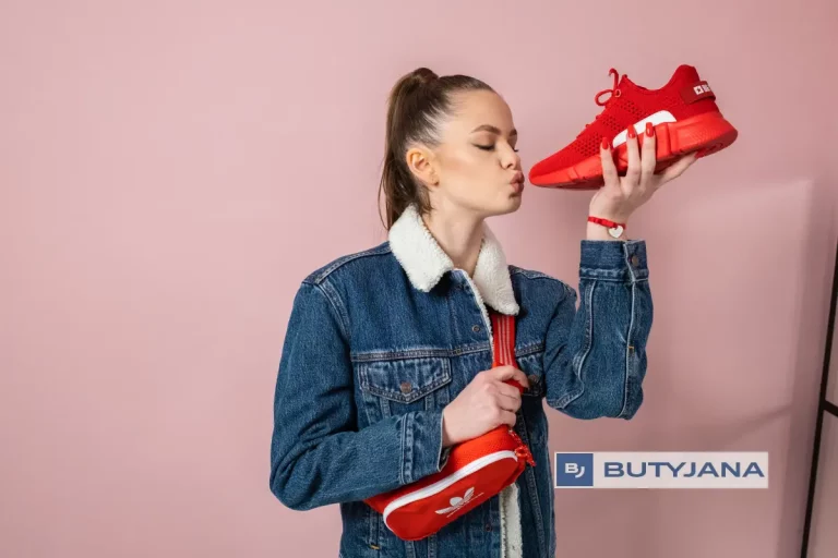 Prezent na Dzień Kobiet – co kupić na 8 marca? Skorzystaj z kodu rabatowego na Dzień Kobiet