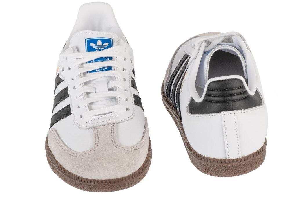 Adidas Samba biało-czarne, brązowa podeszwa, beżowe
